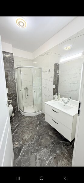 Dobroesti, Fundeni, Spitalul Fundeni, Dragonul Rosu,